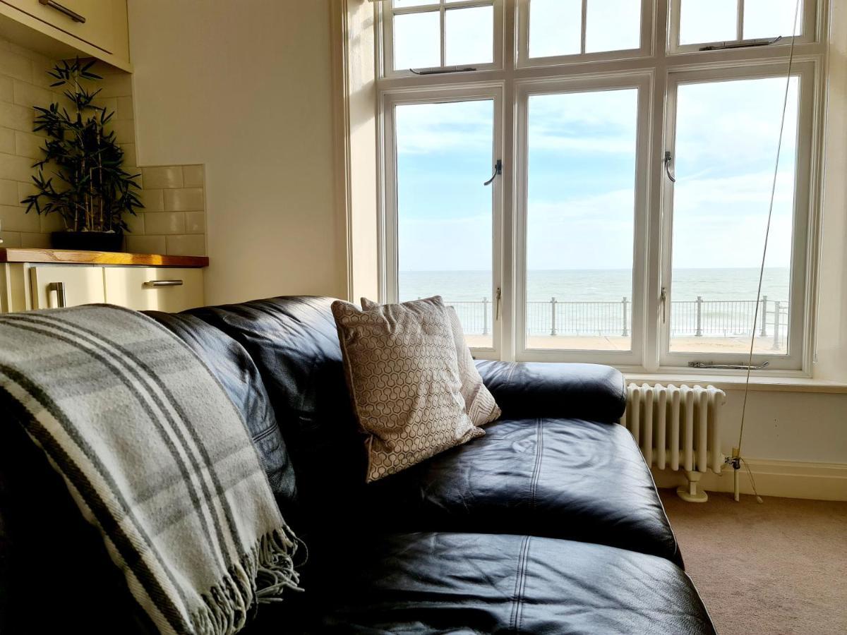 Vitamin Sea - Beachfront Apartment - Sleeps 4 رامْسْغيت المظهر الخارجي الصورة
