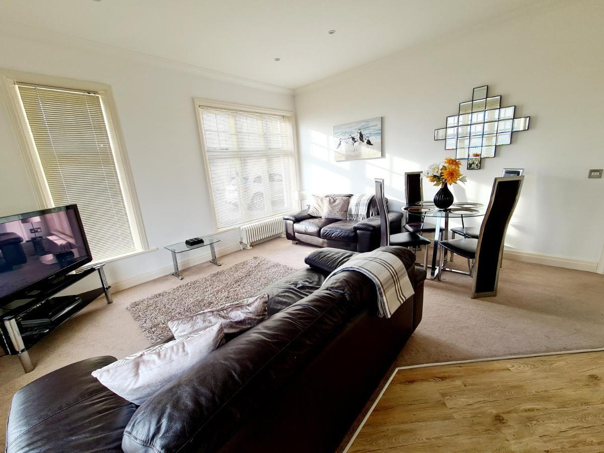 Vitamin Sea - Beachfront Apartment - Sleeps 4 رامْسْغيت المظهر الخارجي الصورة